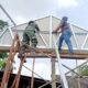 Hari Ke-10 TMMD ke-129, Pembangunan RTLH Rumah Sriyanti Masuki Tahap Pemasangan Kusen dan Kerangka Atap