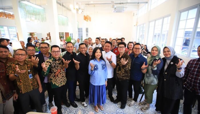 Herman Deru dan OJK Perkuat Ekosistem Wirausaha Muda, Outlet UMKM Sultan Muda Resmi Dibuka