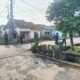 Ciptakan Aman dan Nyaman Mushala Al-Makfurin, Satgas TMMD ke 129 dan Warga Kompak Lakukan ini