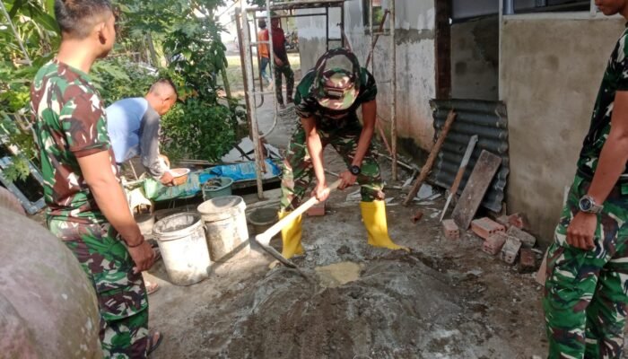 Satgas TMMD ke-129 Kodim 0418/Palembang Lanjutkan Pembangunan Dapur Rumah Karnando