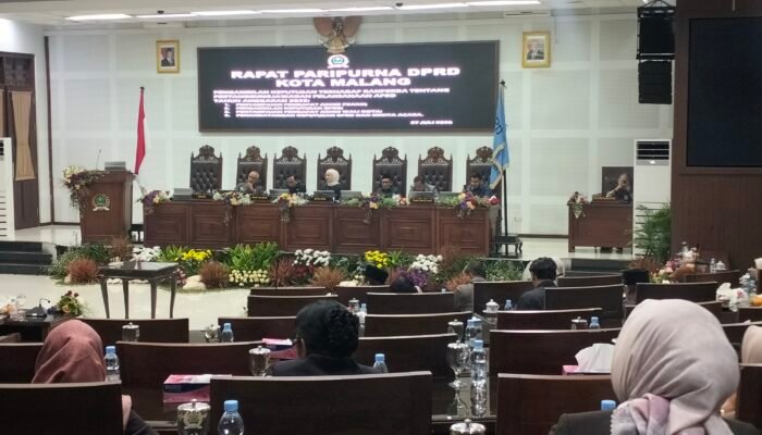 Dinamika Paripurna APBD Kota Malang 2025 : Diwarnai Sikap Abstain 5 Fraksi, Eksekutif Janjikan Evaluasi Total