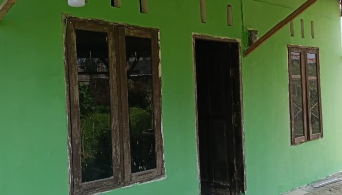 Satgas TMMD Ke-129 Kodim 0418/Palembang Optimalkan Pengerjaan RTLH Rumah Suwarni