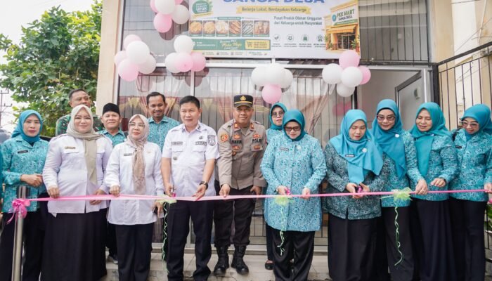Sinergi Pembinaan PKK di Sanga Desa: Fokus Penguatan Keluarga dan Ekonomi Kreatif