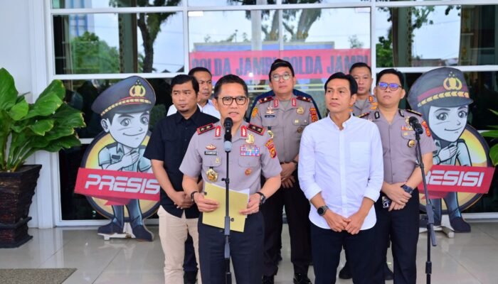 Kapolda Jambi Pimpin Konferensi Pers Dugaan TPPO Bayi, Korban Dipertemukan Kembali dengan Ibu Kandung