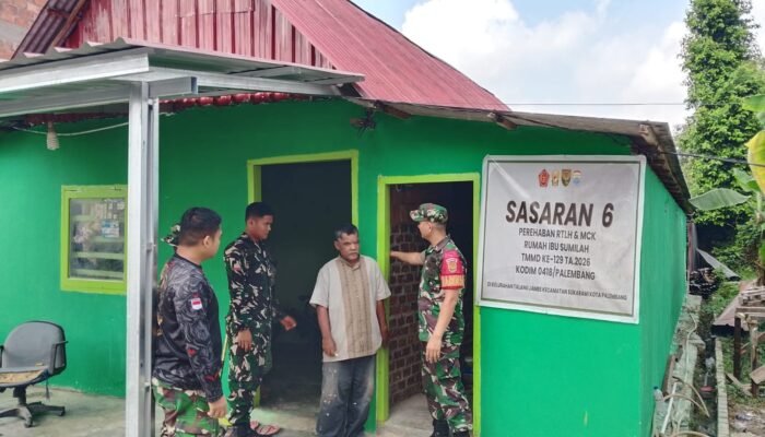 Satgas Kodim 0418/Palembang Tuntaskan Finishing Rehab RTLH Milik Sumilah