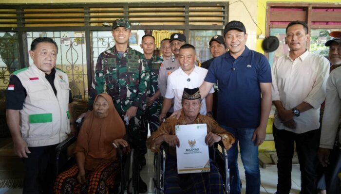 Sidak RTLH hingga Serahkan Kaki Palsu, Bupati Subandi Pastikan Bantuan Tepat Sasaran untuk Warga Sidoarjo