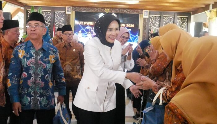 HUT Ke-64 PWRI, Wabup Mimik: Tidak Ada Kata Pensiun untuk Mengabdi kepada Sidoarjo