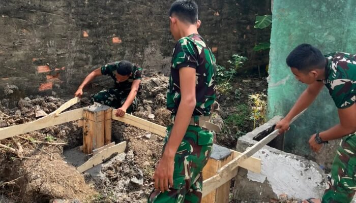 Satgas Kodim 0418/Palembang Lanjutkan Pembangunan Sumur Bor Mushola Al-Mufakat