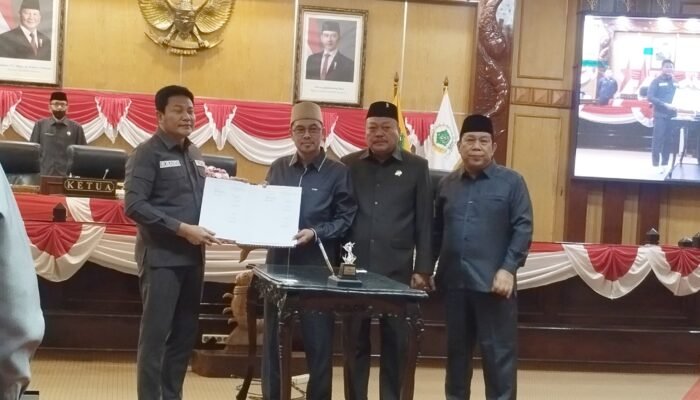 DPRD Setujui APBD 2025, Banggar Tekankan Efektivitas Belanja dan Optimalisasi SiLPA