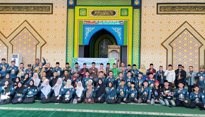 101 Kafilah dan Anggaran Rp 1,15 Miliar! Wabup Sukardi Lepas Pasukan Qur’ani Kapuas Hulu ke MTQ Kalbar