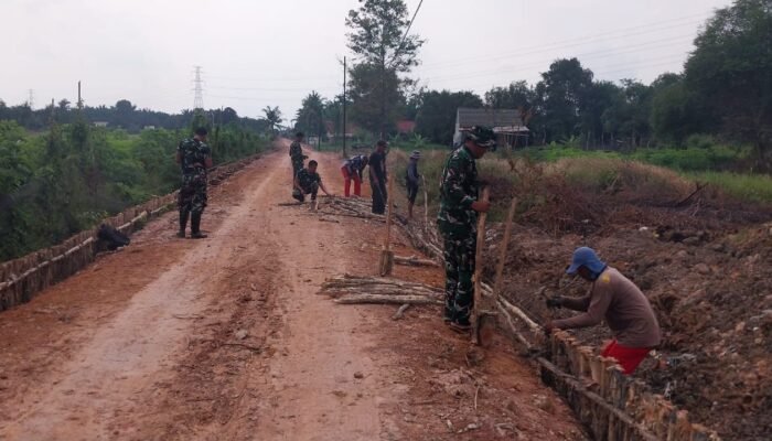 Pembuatan Jalan TMMD ke 129 Sepanjang 750 Meter Hampir Selesai