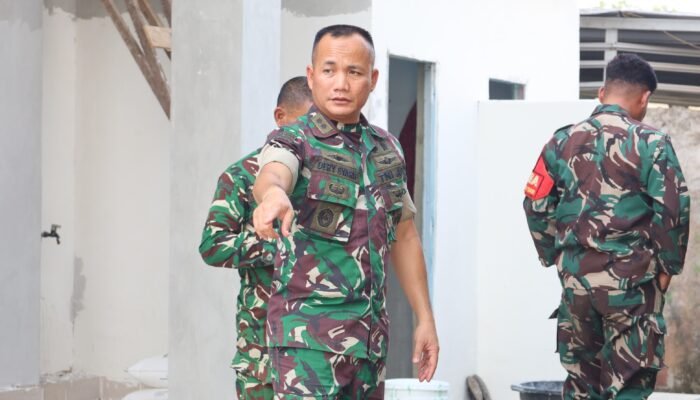 Pastikan Pembangunan Mushola Baitul Makfurin Sempurna, Wadan Satgas TMMD Cek Langsung ke Lokasi