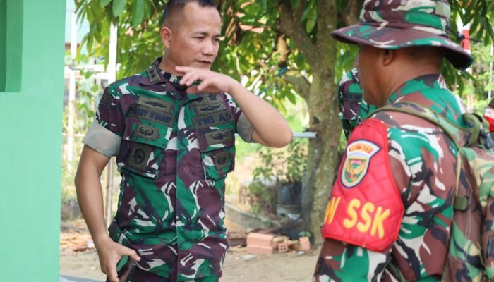 Wadan Satgas TMMD ke-129 Tinjau Pembangunan Sasaran 4 Poskamling, Pastikan Pekerjaan Sesuai Perencanaan