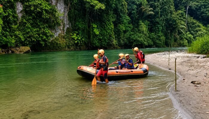 Basarnas Palembang Lakukan Pencarian Bocah Tenggelam di Sungai Selabung