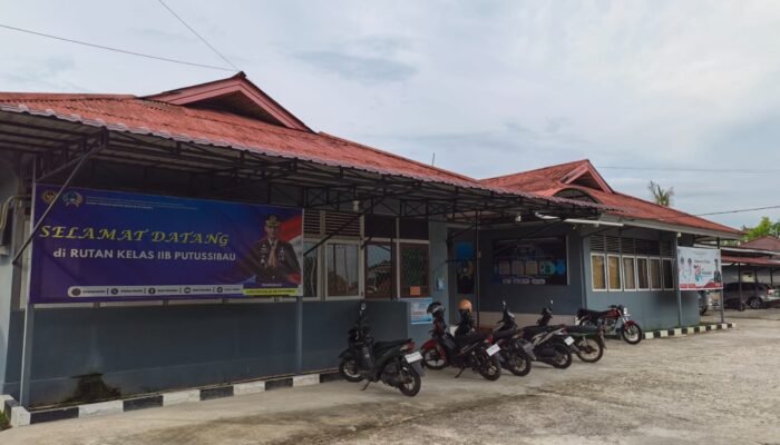 Kami Tindak Tegas, Karutan Syahrinaldi Klarifikasi Oknum Petugas Rutan Putussibau Terseret Komentar Pedas Kasus Pasien BPJS