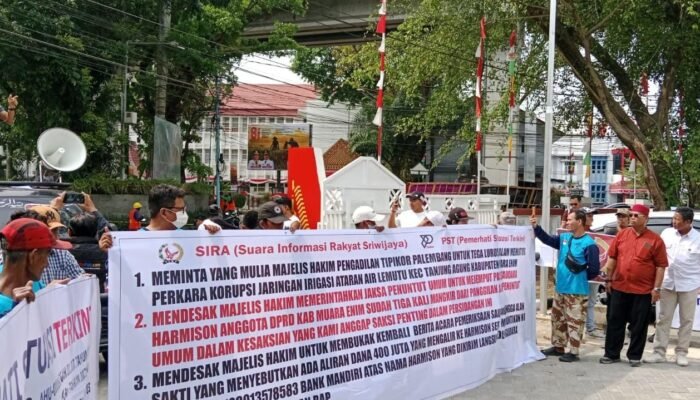 SIRA dan PST Gelar Aksi Damai Soroti Dugaan Korupsi Proyek Irigasi Air Lemutu, Desak Harmison Dihadirkan di Persidangan