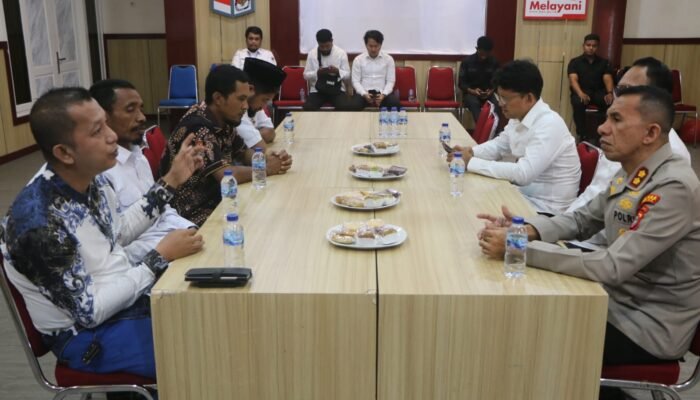 Perkuat Sinergitas, Kapolres Fakfak Temui KPU Kordinasi Kesiapan Pengamanan Pemilu dan Pilkada