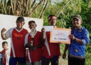 Badak Berendam II Pantai Perlak, Juarai Lomba Dayung Sampan