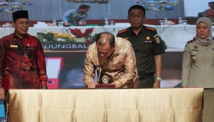 Bupati Karo Dorong Sertifikasi Tanah Wakaf, Cegah Sengketa Aset Umat