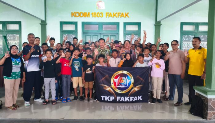 Dilepas Dandim dan Wakapolres, Atlet Taekwondo Fakfak Siap Berlaga di Tingkat Provinsi