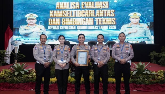 Satlantas Polresta Sidoarjo Raih Penghargaan Kategori Manajemen Rekayasa Lalin Operasi Ketupat Semeru 2026