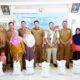 Bupati Subandi Pastikan Beras Layak dan Tepat Sasaran saat Salurkan Bantuan Pangan  di Sedati