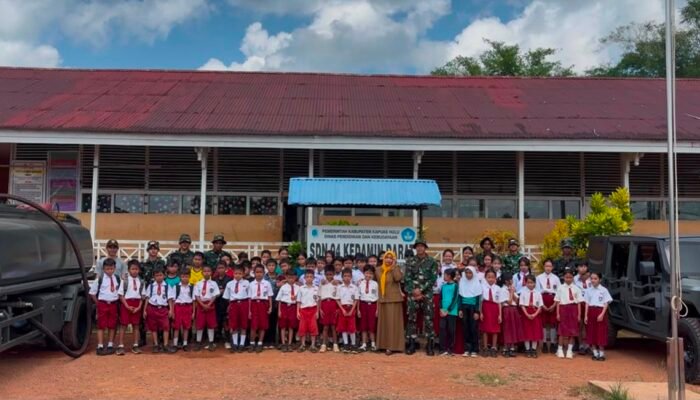 Oase di Tengah Krisis! Yonif TP 927 UK Hadirkan Air Bersih untuk Sekolah dan Warga Kedamin Darat Kapuas Hulu