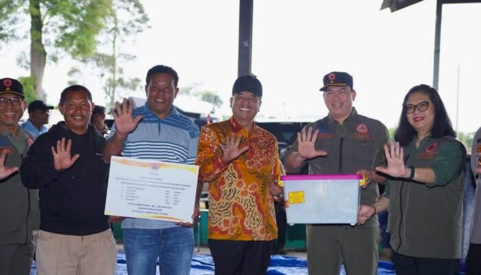 BNPB Salurkan Bantuan Untuk Pengungsi Sinabung