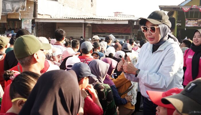 Semarak Gebyar Jalan Sehat Desa Pabean Bersama Ketua TP-PKK Sidoarjo