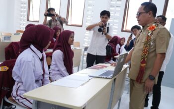 Sekda Sulbar Buka MPLS Sekolah Rakyat, Tekankan Karakter dan Kemandirian Siswa