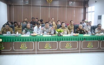 Hadapi Puncak Karhutla 2026, Bupati Fransiskus Diaan Perkuat Sinergi Pemerintah dan Perusahaan di Kapuas Hulu