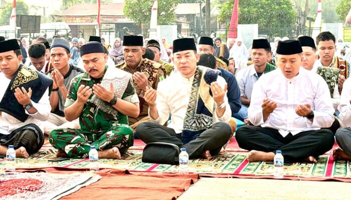 Kemarau Panjang, Camat Bayung Lencir Zukar Bersama Warga Gelar Sholat Istisqo