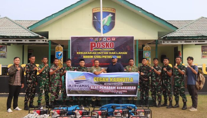 Bersama TNI Karyamas Plantation Bersatu Selamatkan Kapuas Hulu dari Kobaran Karhutla