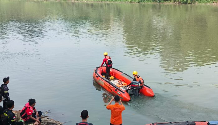Hingga Saat Ini Tim Basarnas Masih Lakukan Pencarian Pelajar Tenggelam di Sungai Lematang