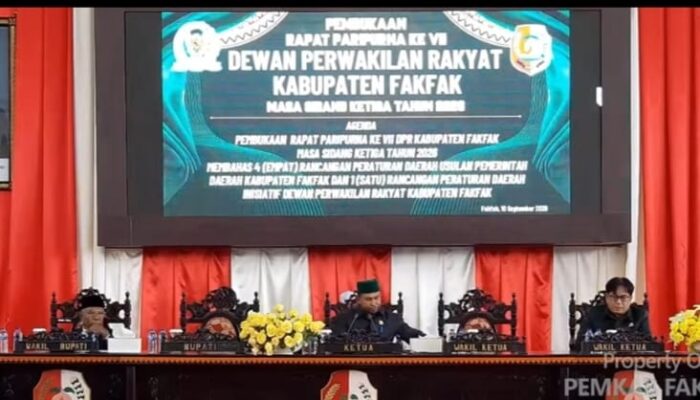 Penyempurnaan Pengelolaan BMD dan Raperda Pasar Rakyat Jadi Sorotan Sidang Paripurna DPRK Fakfak