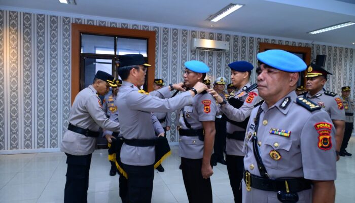 Kapolda Jambi Pimpin Sertijab Kabid Propam, Kabid Keu dan Tiga Kapolres