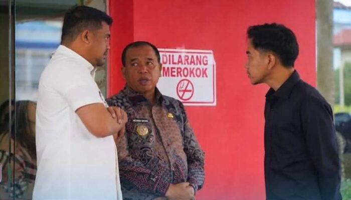 Wapres Gibran dan Bupati Karo Jenguk 24 Siswi Terdampak MBG di Berastagi