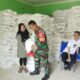 Babinsa 24 Ilir Monitor Penyaluran Beras Bantuan Pangan Pemerintah