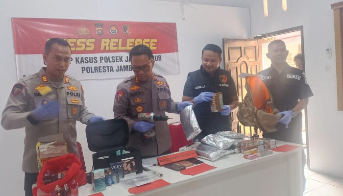 Jebol Tembok Alfamart Pakai Bor, Tiga Terduga Pelaku Curat Ditangkap di Batanghari