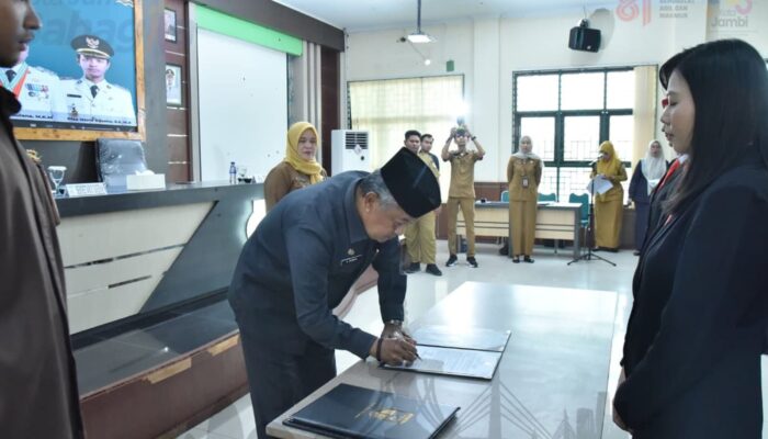 Sekda Kota Jambi Lantik 42 Pejabat Fungsional, Tekankan Integritas, Kompetensi dan Pelayanan Terbaik