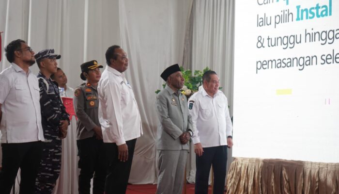 Luncurkan Aplikasi “Satu Fakfak”, Bupati Samaun Dahlan Dorong Transformasi Digital dan Perubahan Budaya Kerja