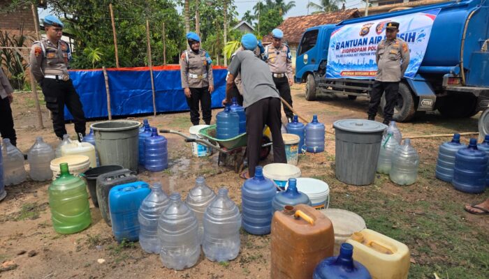 HUT Propam Polri 2026: Polda Jambi Salurkan 10.000 Liter Air Bersih di Tangkit