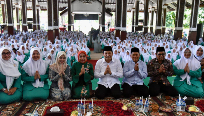 Pengajian Ahad Pahing di Pendopo Delta Wibawa, Subandi Ajak Perempuan Perkuat Peran di Keluarga dan Masyarakat