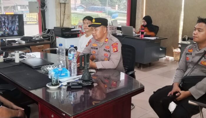 Polsek Bayung Lencir Cek Tiga SPBU, Kapolsek Ingatkan Antrean Jangan Ganggu Jalan