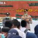 Kapolres Fakfak Bagikan Masker di Tengah Asap Karhutla