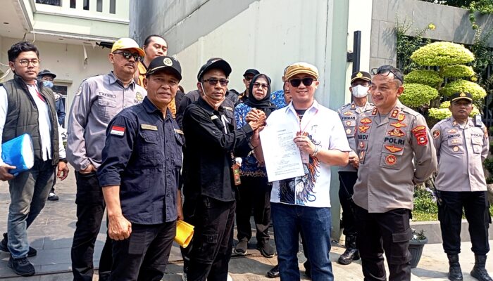 Tidak Dihadiri Aria Kurniawan Selaku Termohon, Eksekusi Perumahan Garuda Taman Kenten Tetap Lanjut
