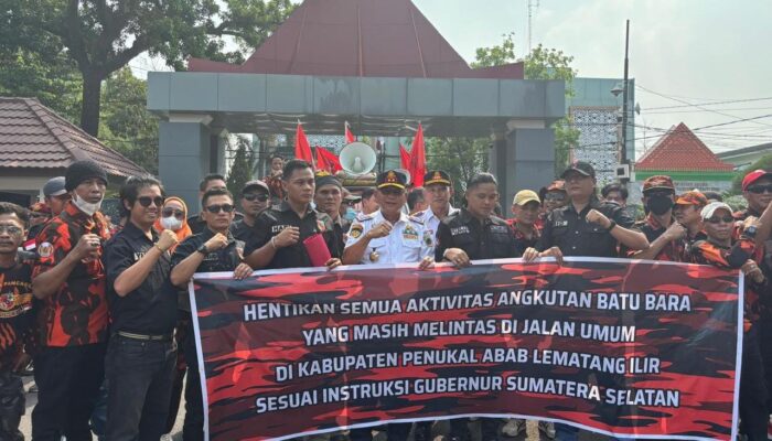 Geruduk Kantor Gubernur Soal Truk Batu Bara BSE, PAC Pemuda Pancasila PALI Nilai Pemprov Sumsel Tak Punya Nyali