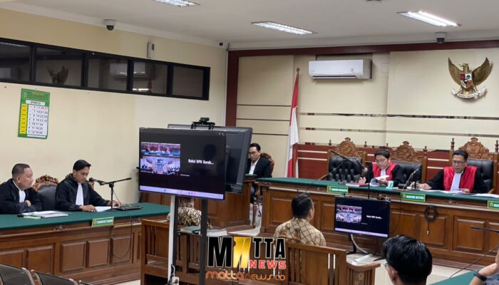 Sidang Perdana Bupati Tulungagung Nonaktif, Rp6,1 Miliar Masuk Dakwaan, Penasihat Hukum Gatut Sunu: Uang Diterima Ajudan, Bukan Bupati