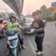 Yayasan Kawan Lamo dan Sentra Budi Perkasa Bagikan Ratusan Masker ke Warga Palembang