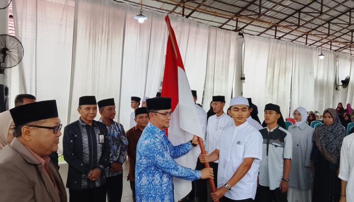 Lanjutkan Pendidikan ke Timur Tengah, 51 Lulusan Pesantren Tanah Datar Dilepas Pemkab